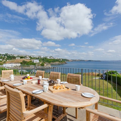 Dine al fresco and enjoy sweeping views