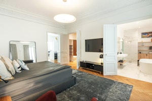 Opera Quartier Gem image 6