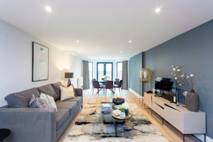 Modern Kensington image 1