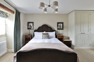 Cotswold Cottage Charm image 5