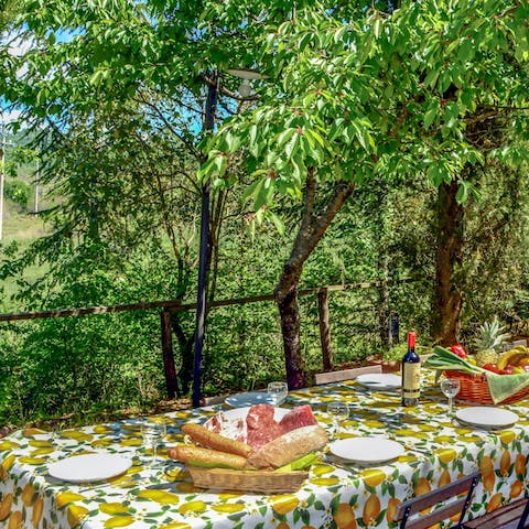 Eat outside under the shade of the trees