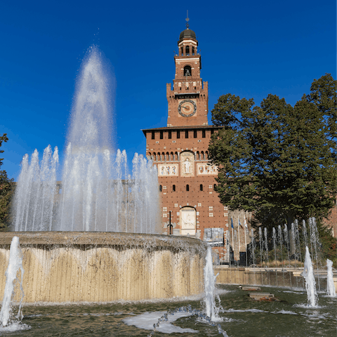 Discover the history of Sforzesco Castle, also a ten-minute stroll from your door