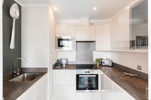 Regency Residence image 2