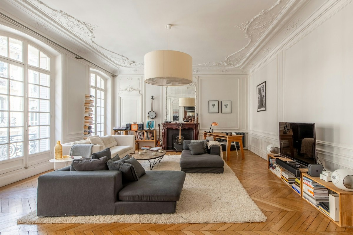 The Parisian Parlour, Ile-de-France