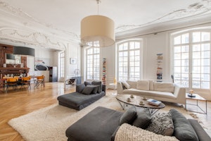 The Parisian Parlour image 7