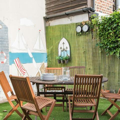 Pick up some local produce and enjoy  sunny alfresco lunches in the garden