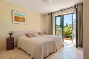 Provençal Radiance image 14