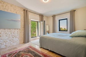 Provençal Radiance image 4