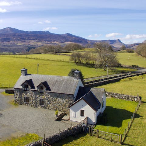 Enjoy total seclusion in the Welsh countryside
