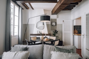 The Parisian's Haven image 11