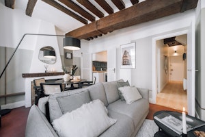 The Parisian's Haven image 2