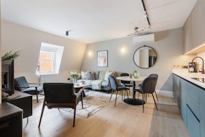 Snug City Life image 14