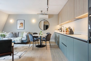 Snug City Life image 2