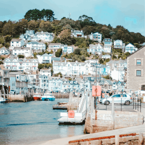 Discover the charming fishing villages that dot the Cornish coast, a short drive away