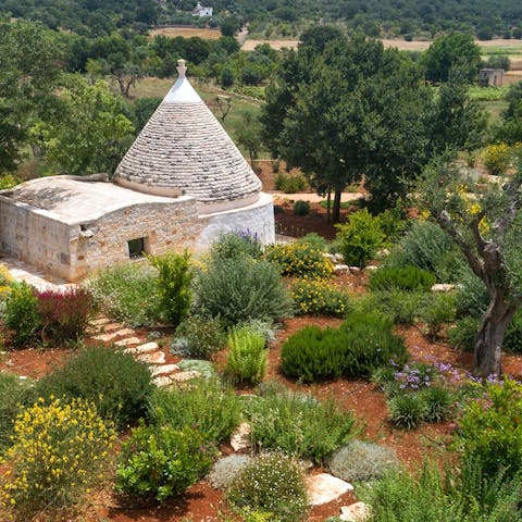Enjoy an atmospheric stay in the traditional trulli