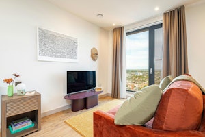 A Stylish Welcome image 12