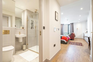 A Stylish Welcome image 10