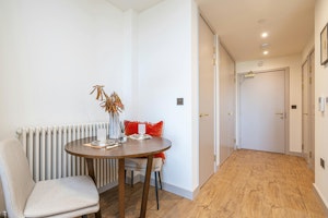 A Stylish Welcome image 5