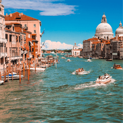 Go out and explore Venice's historic sights from this Dorsoduro base