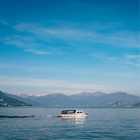 Soak up the scenery with a boat ride on Lake Como