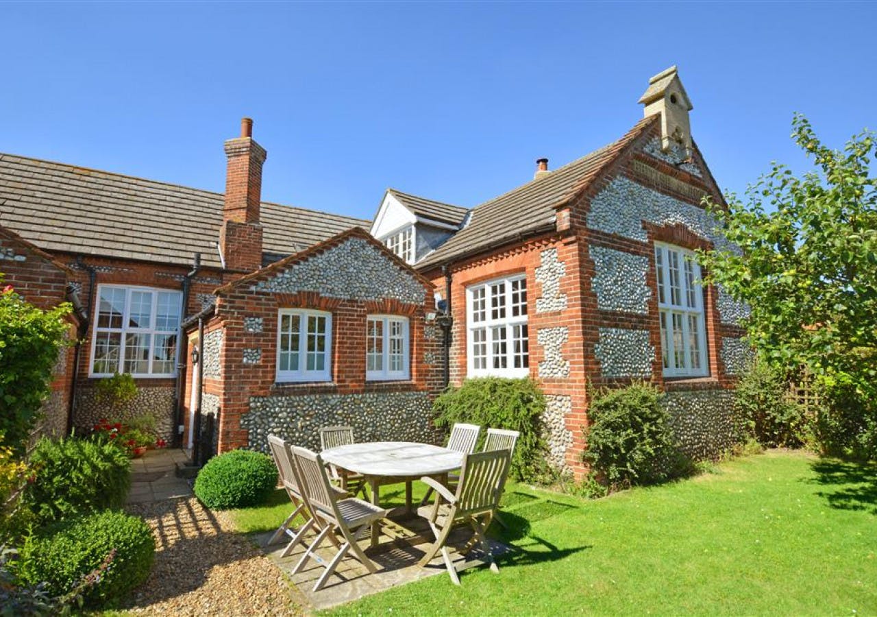 The Old School, Holt, Norfolk Plum Guide