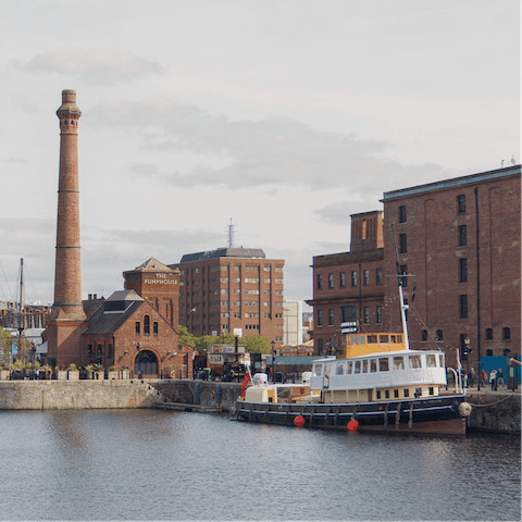 Walk over to the Royal Albert Dock in ten minutes and visit the TATE Gallery