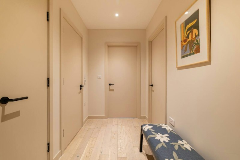 Balham Modern additional image