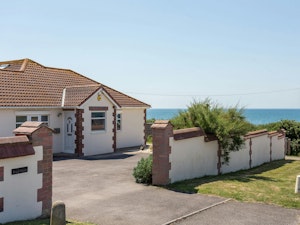 Chesil Beach Beauty image 9