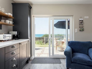 Chesil Beach Beauty image 8