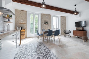 Provençal Promise image 1