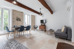 Provençal Promise image 11