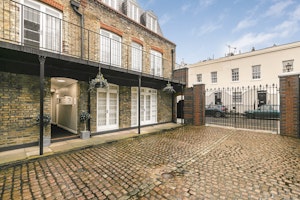 Paddington Pearl image 6