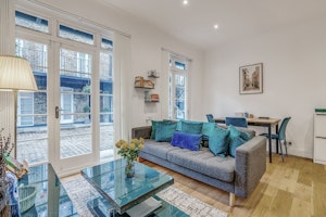 Paddington Pearl image 1