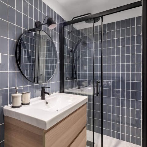 Start mornings with a relaxing soak under the rainfall shower