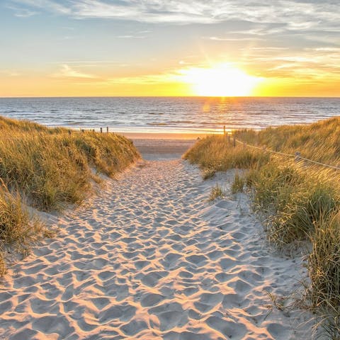 Wander down to De Koog's sandy beach in just fifteen minutes