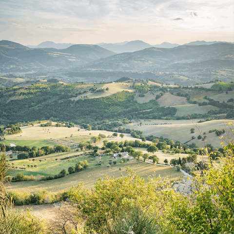 Explore the rolling vistas and vibrant countryside of Le Marche right on your doorstep by bike or horseback