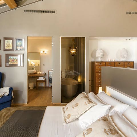 Sleep soundly in one of five suites, each with its own sitting area and bathroom