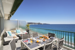 Waterfront Penthouse image 10