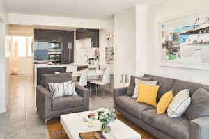 Waterfront Penthouse image 9