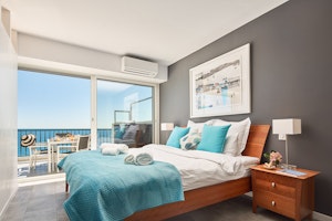 Waterfront Penthouse image 5