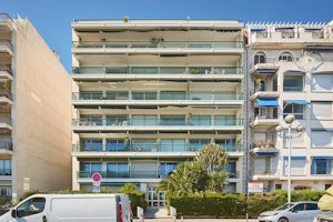 Waterfront Penthouse image 3