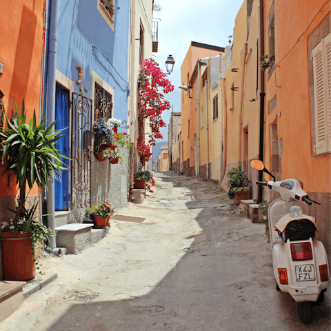 Explore the pretty towns and villages of the Sorrentine Peninsula