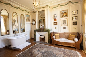 The Old Manor image 12