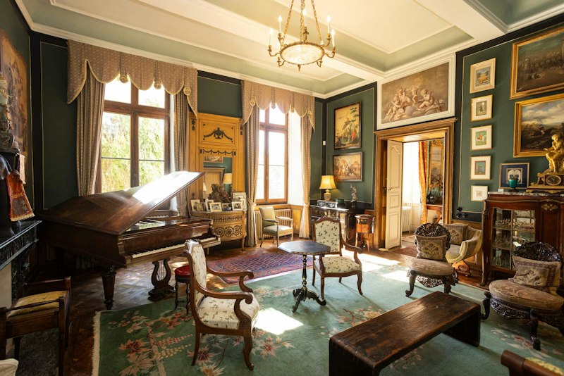 The Old Manor additional image