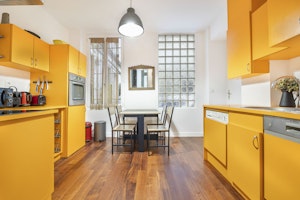 A Paris Rapsody image 8
