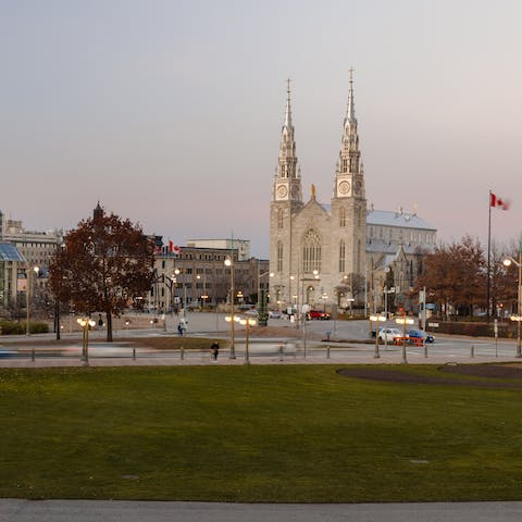 Connect with Ottawa's historic landmarks from this central location