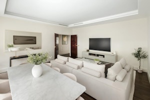 Stucco & Sloane image 3