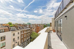 Up Above Belgravia image 1