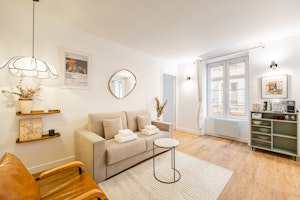 Montmartre Delight image 1