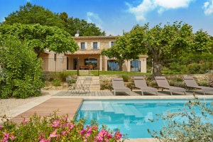 Villa Ventoux image 1